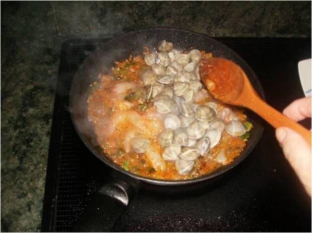 SOPA  DE  MARISCO   CON  ARROZ