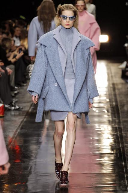 27.11.20138:15TENDENCIA PASTEL.PASARELA.FAMOSAS.DECORACIÓ...