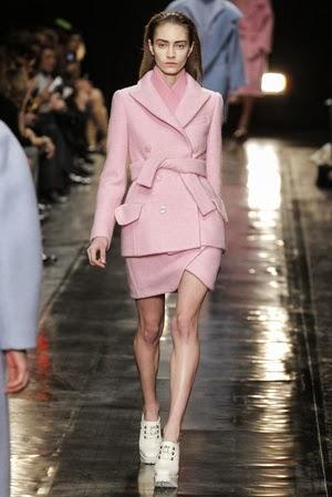 27.11.20138:15TENDENCIA PASTEL.PASARELA.FAMOSAS.DECORACIÓ...