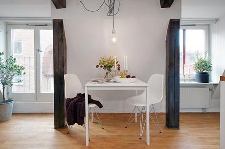 inspiración decoración muebles de ikea Estudio   ático de 44 m² muy acogedor estilo nórdico escandinavo encimera suelo madera roble aceitado diseño interiores áticos pequeños diáfanos decoración pisos áticos pequeños decoración nórdica escandinava decoración diseño espacios pequeños decoración áticos estudio cocinas blancas pequeñas ático abuhardillado decoración 