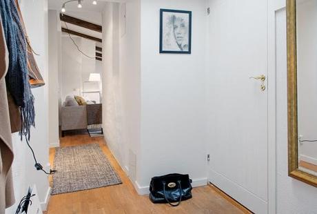 inspiración decoración muebles de ikea Estudio   ático de 44 m² muy acogedor estilo nórdico escandinavo encimera suelo madera roble aceitado diseño interiores áticos pequeños diáfanos decoración pisos áticos pequeños decoración nórdica escandinava decoración diseño espacios pequeños decoración áticos estudio cocinas blancas pequeñas ático abuhardillado decoración 