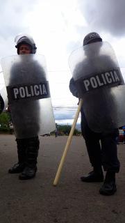 Honduras: Universitarios protestan contra fraude electoral