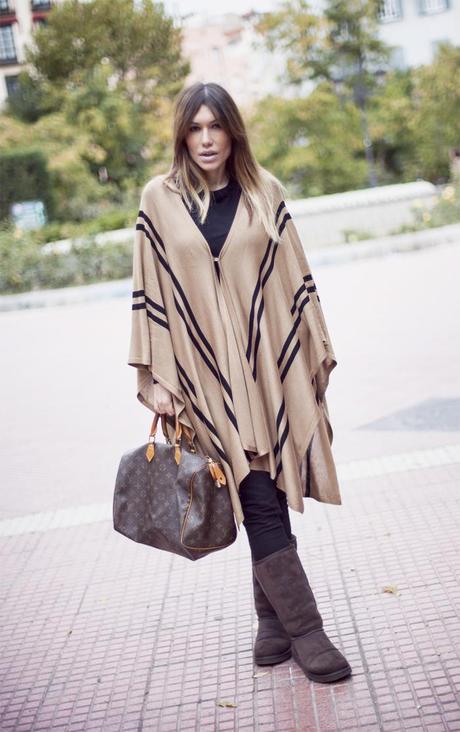 street style barbara crespo cpzy sheinside poncho ugg boots louis vuitton bag outfit fashion blogger