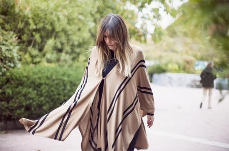 street style barbara crespo cpzy sheinside poncho ugg boots louis vuitton bag outfit fashion blogger