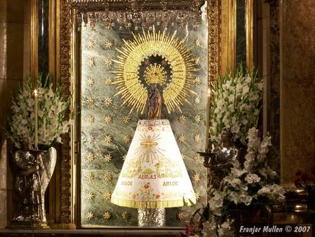 La Virgen del Pilar viene por El Camino Español