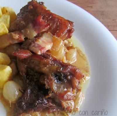 POLLO A LA CERVEZA NEGRA CON NATA Y BACON