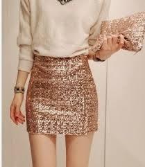 ¿No sabes qué ponerte estas Navidades? La falda de lentejuelas es para ti. ¿No sabes qué ponerte estas Navidades? La falda de lentejuelas es para ti.