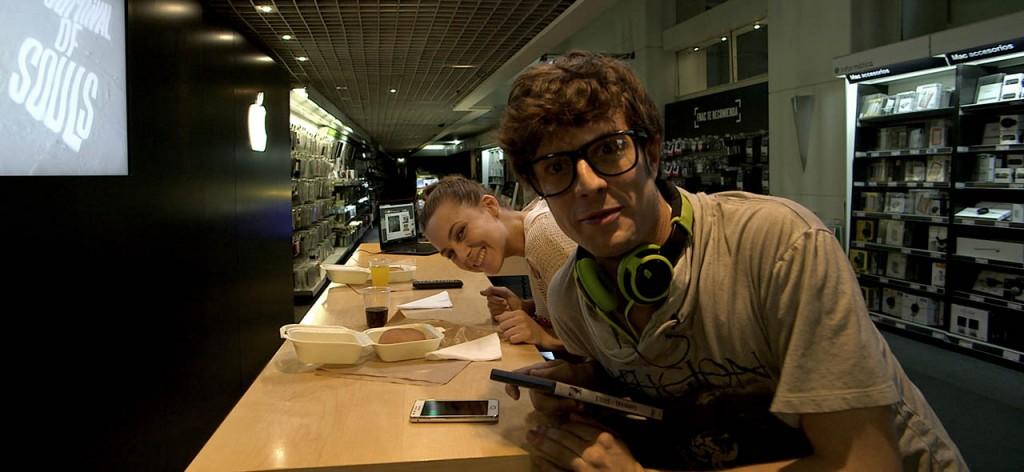 foto-juan-blanco-y-aura-garrido-en-viral-2-787