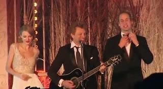 Jon Bon Jovi, el príncipe Guillermo y Taylor Swift cantan juntos 'Living on a Prayer'