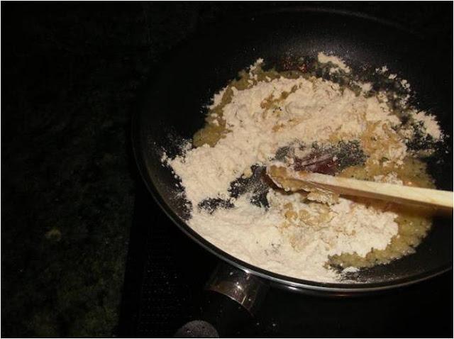 CROQUETAS  DE  POLLO