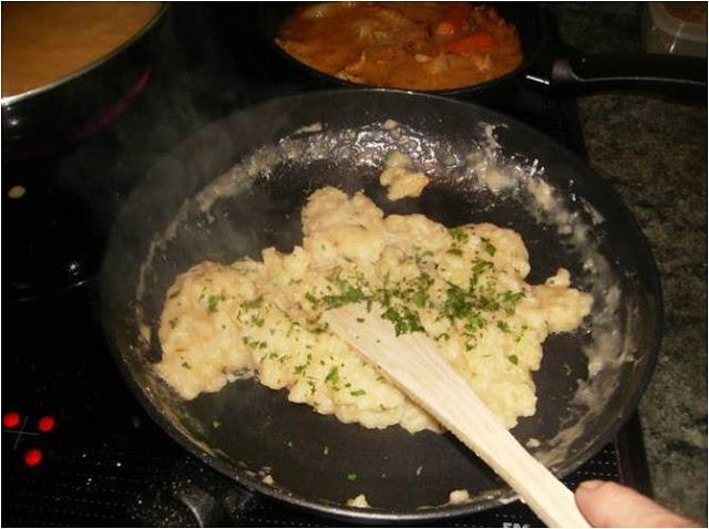 CROQUETAS  DE  POLLO