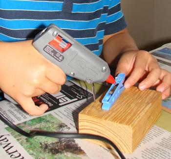 Construyendo una catapulta con una pinza catapulta pinza 2 Construyendo una catapulta con una pinza