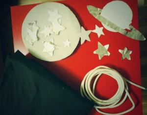 foto-divertida-original-bebe-espacio-material