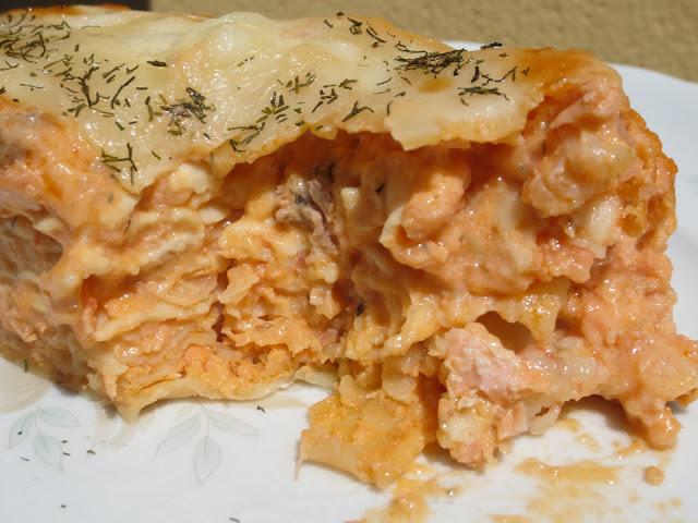 Lasaña de salmón y gambas