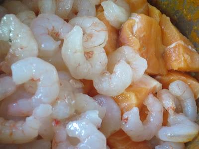 Lasaña de salmón y gambas