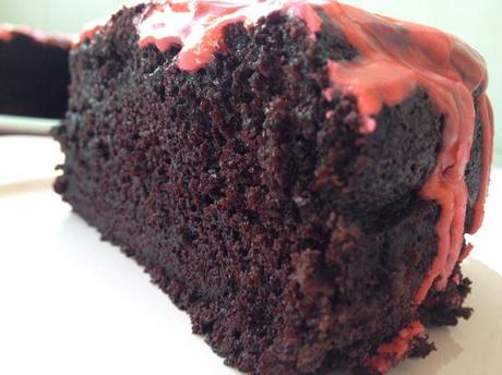 recetas delikatissen recetas de postres rápidos recetas de postres fáciles recetas de bizcochos fáciles postres fáciles glaseado rosa rojo receta el bizcocho más jugoso receta bizcocho de cacao jugoso 