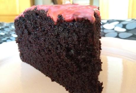 recetas delikatissen recetas de postres rápidos recetas de postres fáciles recetas de bizcochos fáciles postres fáciles glaseado rosa rojo receta el bizcocho más jugoso receta bizcocho de cacao jugoso 