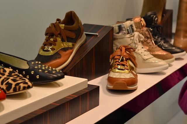 THE SHOPPING NIGHT BARCELONA