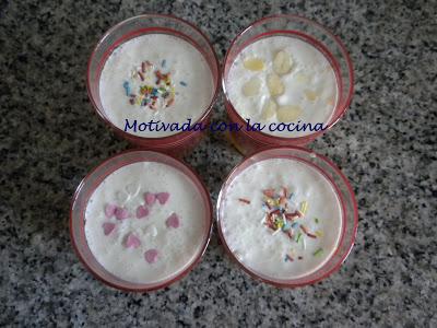 Cremoso de yogur con crema de melocotón
