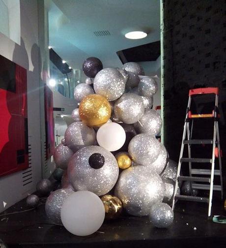 A-cero Projects Ya está listo nuestro árbol de Navidad en A-cero In