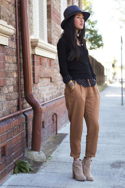 navy gary pepper vintage shirt - beige asos boots - navy Agent 99 hat