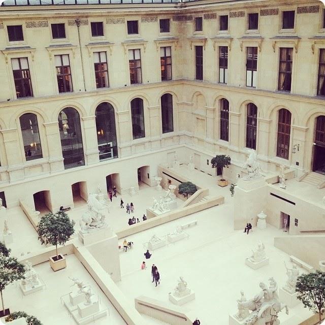 LOUVRE