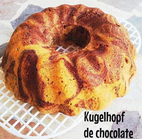 Kugelhopf de chocolate (postre popular alemán)
