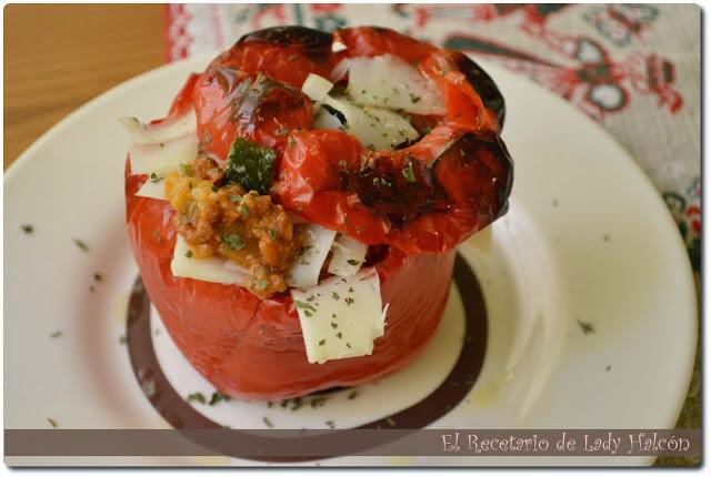 Pimientos rojos rellenos de carne picada y verduras de Vivelafruta.com