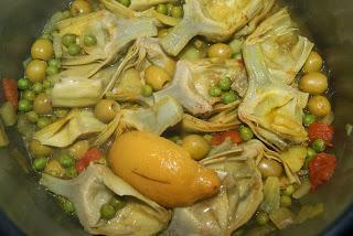 Tajine de Alcachofas con Aceitunas y Limon confitado  (Tajine d´artichauts aux Olives et au Citron Confit)