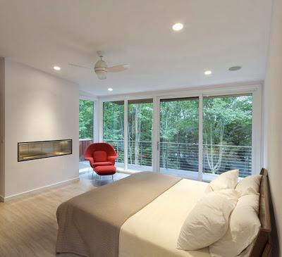 Casa Minimalista entre el Bosque