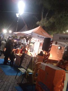 S. HA ESTADO ALLI: MERCADILLO NAVIDEÑO CONTRA EL CANCER EN LA PLAZA DE LOS SITIOS - ZARAGOZA