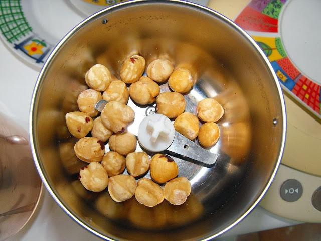 Turrones de chocolate blanco decorados con chocotransfer