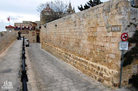La búsqueda del tesoro en Mdina Calle Mdina