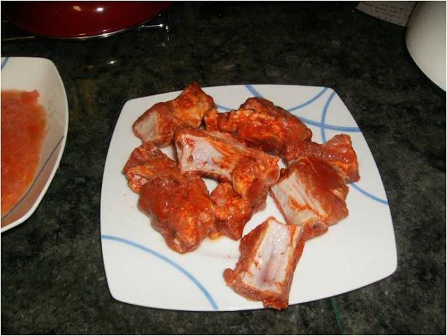 PATATAS  CON  COSTILLAS  ADOBADAS