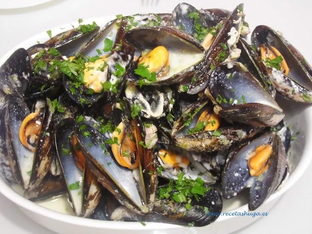 mejillones en salsa de nata y puerro