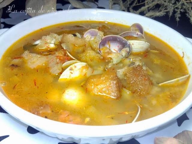 Sopa de pan y almejas