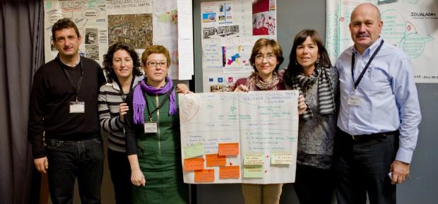 ... y El grupo de Gijón exponiendo los resultados