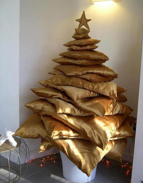 Decoración Navideña: Hazte una árbol con lo que tengas en casa....