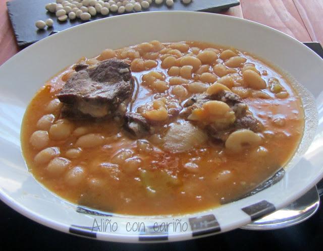 HABAS CON COSTILLA DE CERDO