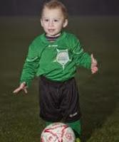 Fichan a un niño en Bélgica con !!20 meses de edad!!