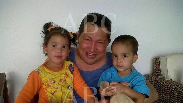 Aparece otra hija de Chávez, cero y van dos!