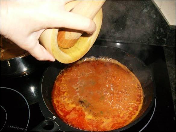 MEJILLONES EN SALSA PICANTE