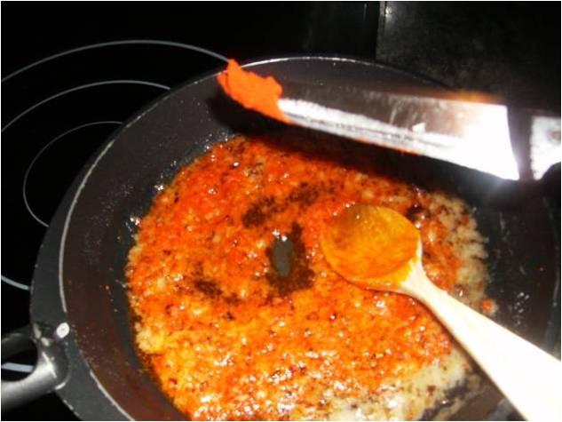 MEJILLONES EN SALSA PICANTE