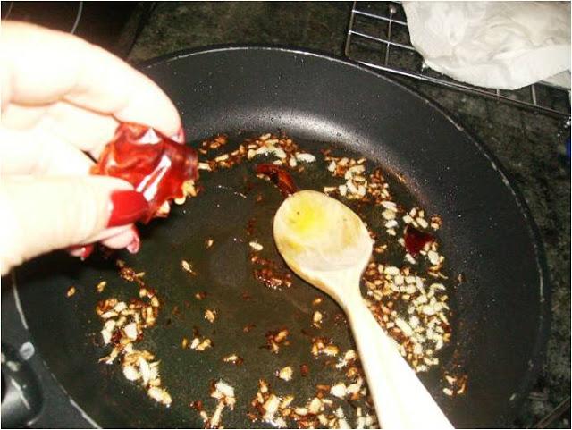 MEJILLONES EN SALSA PICANTE