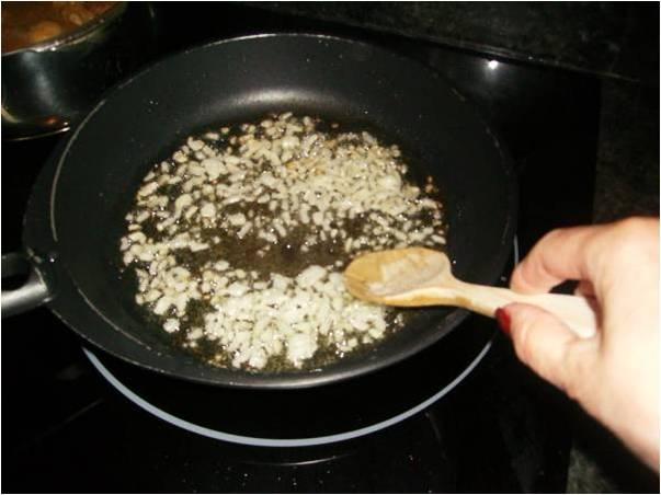 MEJILLONES EN SALSA PICANTE