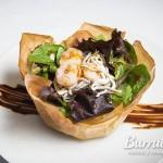 Menús para ocasiones especiales ensalada-crujiente-gambas-gulas