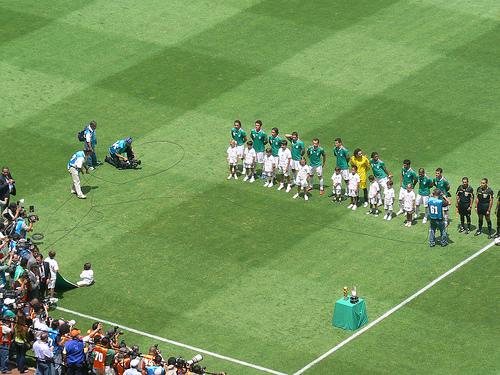 Prensa con el Tri