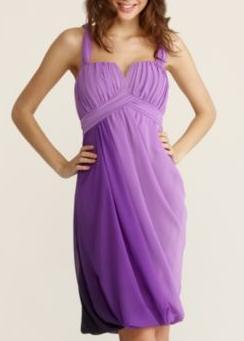 Casamiento violeta II: El vestido corto