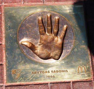 La mano de Sabonis