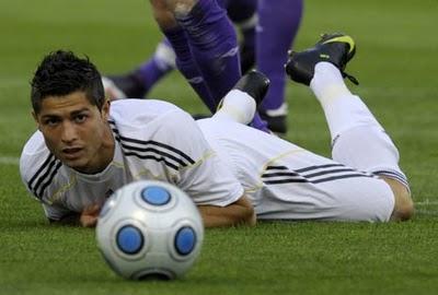 Cristiano Ronaldo, el profesional extremo engullido por la imagen